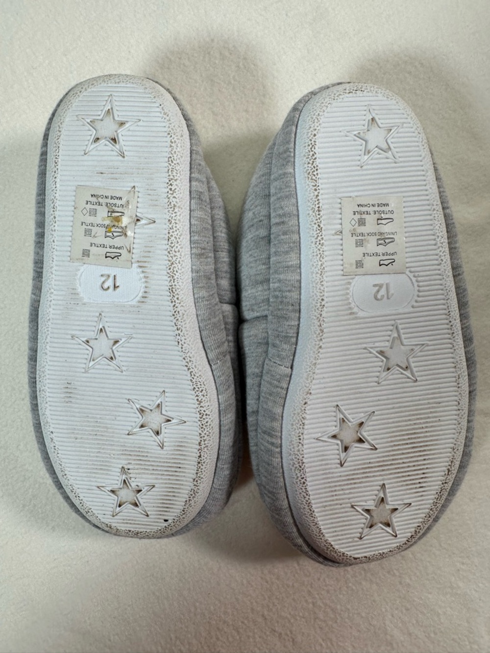 Kids’ Gray Gaming Slippers Size 12 - Picture 3 of 3